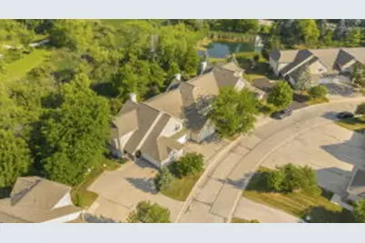 9140 W Elm Ct, Franklin, WI 53132 - Photo 1