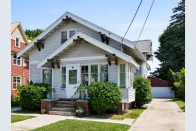 1329 S 15th St, Manitowoc, WI 54220 - Photo 1