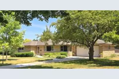 5617 W Jackson Park Dr, Milwaukee, WI 53219 - Photo 1