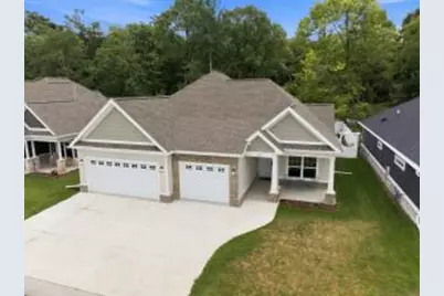 327  Lynx Ln, Manitowoc, WI 54220 - Photo 1