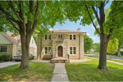 2902 N 73rd St, Milwaukee, WI 53210 - Photo 1