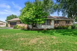 1468 Honeysuckle Rd, Hartford, WI 53027 - Photo 1