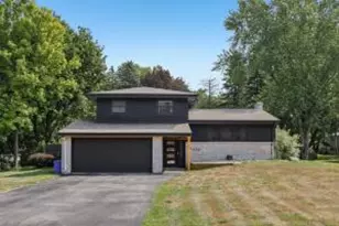 450 Rip Van Winkle Dr, Brookfield, WI 53186 - Photo 1