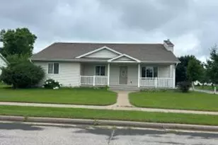 901 Marlin St, Holmen, WI 54636 - Photo 1