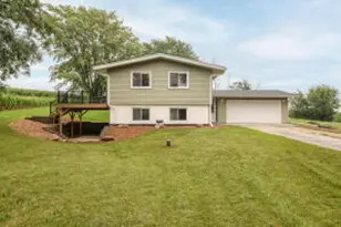 W389N7644 Pennsylvania St, Oconomowoc, WI 53066 - Photo 1