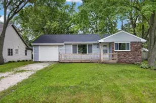 917 111th St, Pleasant Prairie, WI 53158 - Photo 1