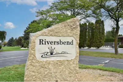 W177N9765  Riversbend Cir, Germantown, WI 53022 - Photo 1