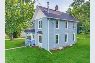 125  Parkview Dr, Milton, WI 53563 - Photo 1