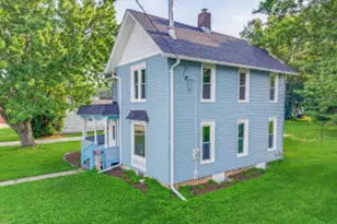 125 Parkview Dr, Milton, WI 53563 - Photo 1