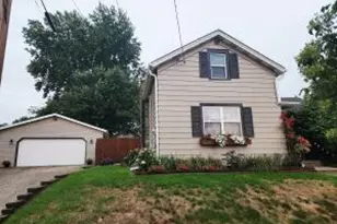 907 N 2nd St, Watertown, WI 53098 - Photo 1