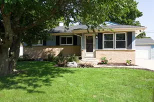 4900 Ridgeway Ave, Racine, WI 53406 - Photo 1