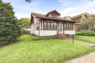 1007 8th St, La Crosse, WI 54601 - Photo 1