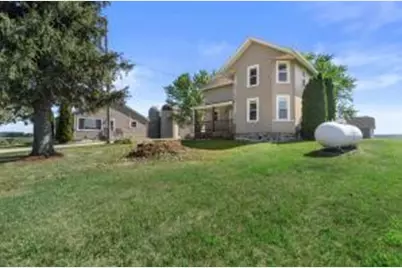 N6830 N Farmington Ln #N6832, Farmington, WI 53094 - Photo 1