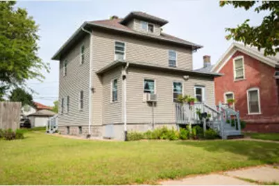527  Avon St, La Crosse, WI 54601 - Photo 1
