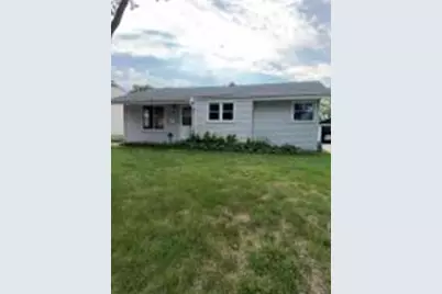 729 S 110th St, West Allis, WI 53214 - Photo 1