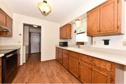 106  Tamarack Cir, Hartford, WI 53027 - Photo 1