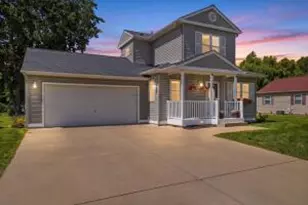 1222 Phoenix Dr, Waukesha, WI 53186 - Photo 1