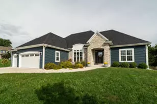 758 Prairie Hill Ave, Mukwonago, WI 53149 - Photo 1