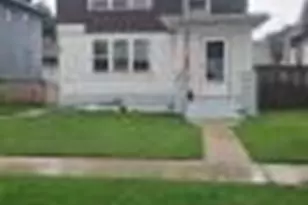 1337 S 75th St, West Allis, WI 53214 - Photo 1