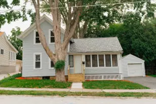 237 Waverly Pl, Waukesha, WI 53186 - Photo 1