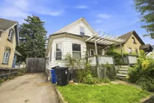 1813 N Wisconsin St, Racine, WI 53402 - Photo 1