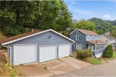 142  Washinton St, Fountain City, WI 54629 - Photo 1