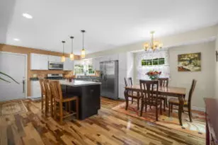 5234 Roberts Dr, Greendale, WI 53129 - Photo 6