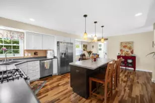 5234 Roberts Dr, Greendale, WI 53129 - Photo 8