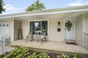 5234 Roberts Dr, Greendale, WI 53129 - Photo 2