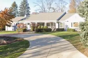 550 E Lake Hill Ct, Whitefish Bay, WI 53217 - Photo 1