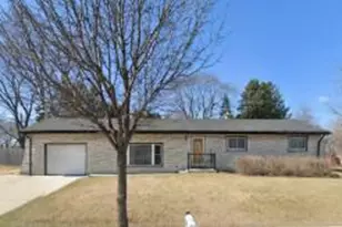 4255 S Iowa Ave, Saint Francis, WI 53235 - Photo 1