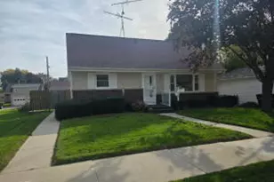 801 N 29th St, Sheboygan, WI 53081 - Photo 1