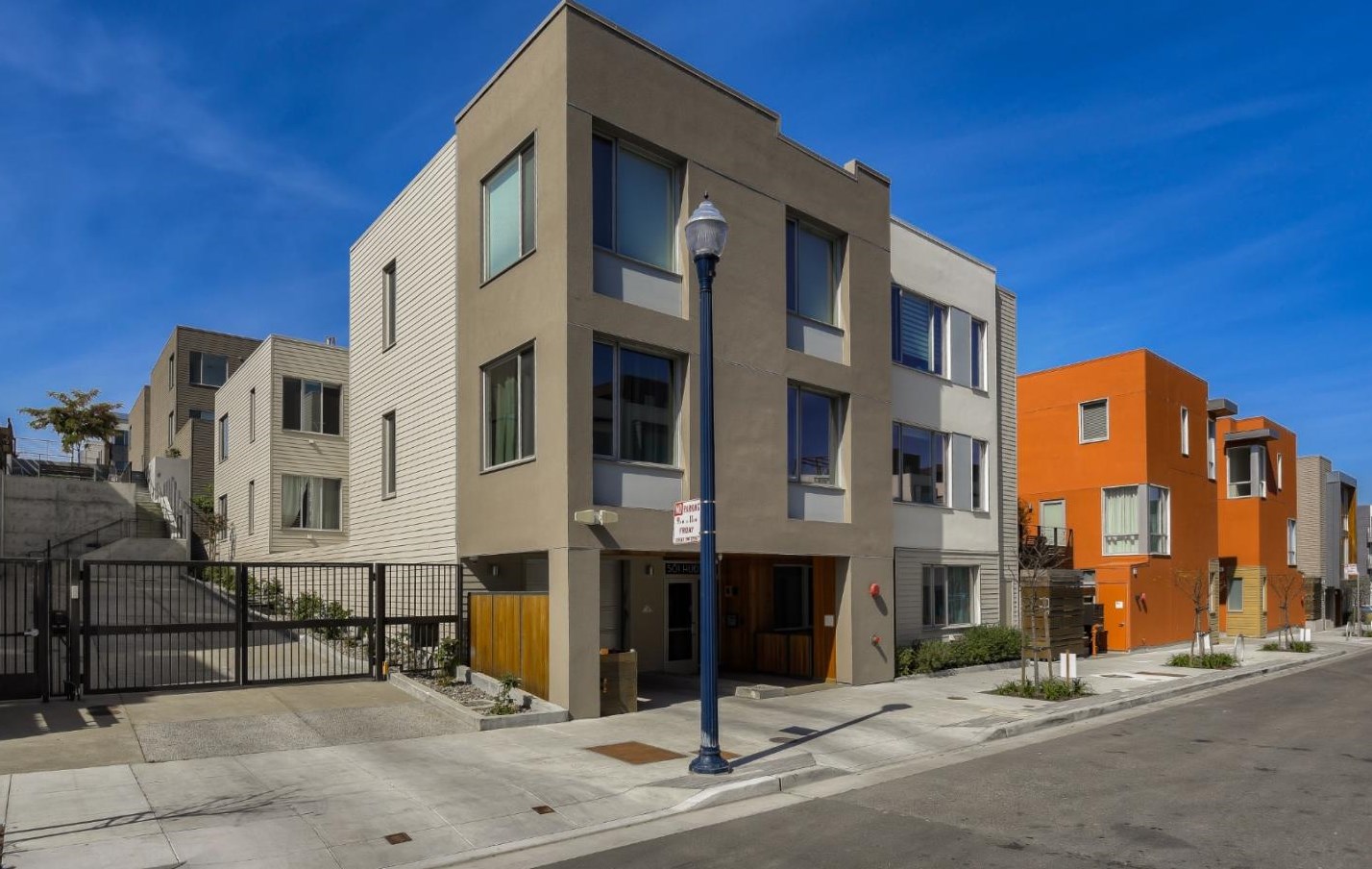 501 Hudson Ave, San Francisco, CA 94124-2926