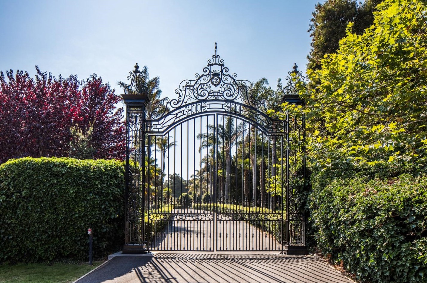 1450 Manor Rd, Monterey, CA 93940-4900
