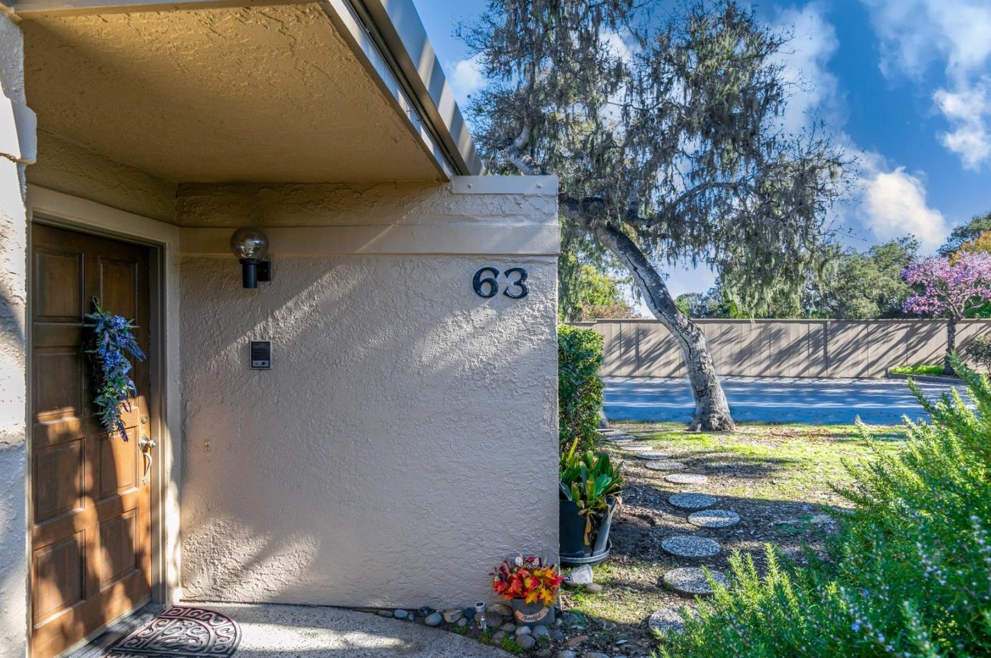 63 Montsalas Dr, Monterey, CA 93940-5244