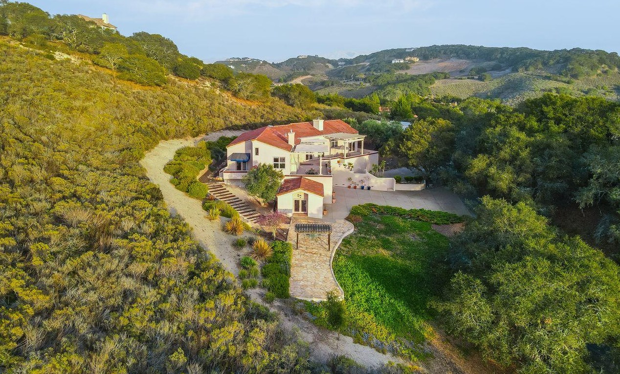 25930 Paseo El Cajon, Monterey, CA 93940-6639