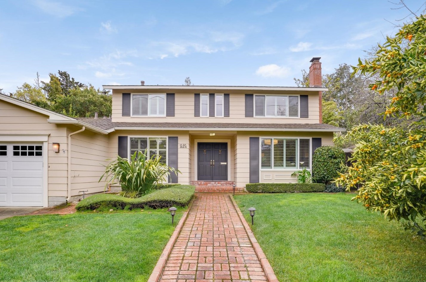 1424 Yew St, San Mateo, CA 94402-3427