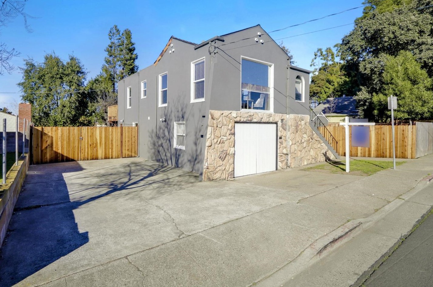 2318 Georgia St, Vallejo, CA 94590-6423