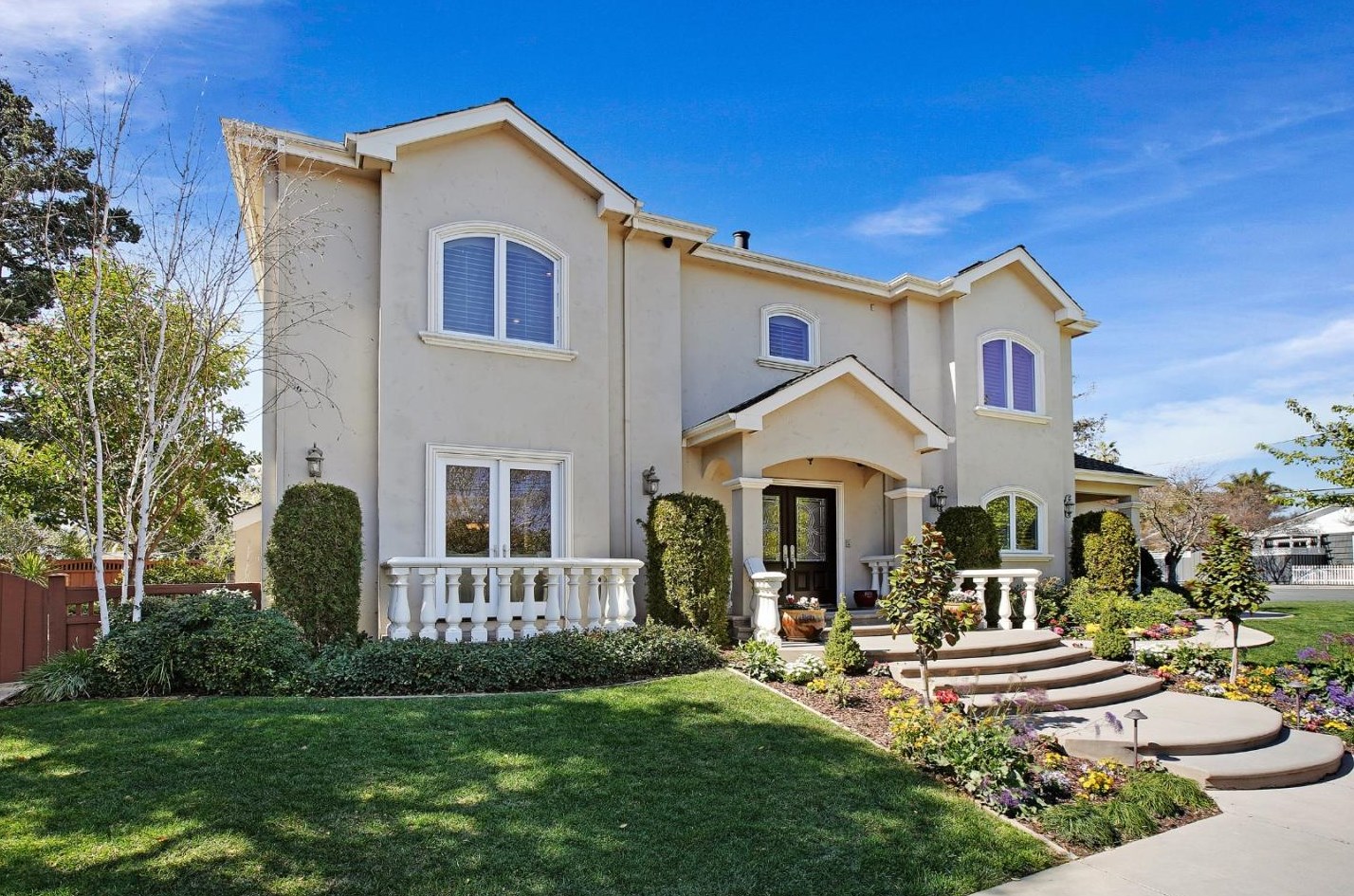 15980 Escobar Ave, Los Gatos, CA 95032
