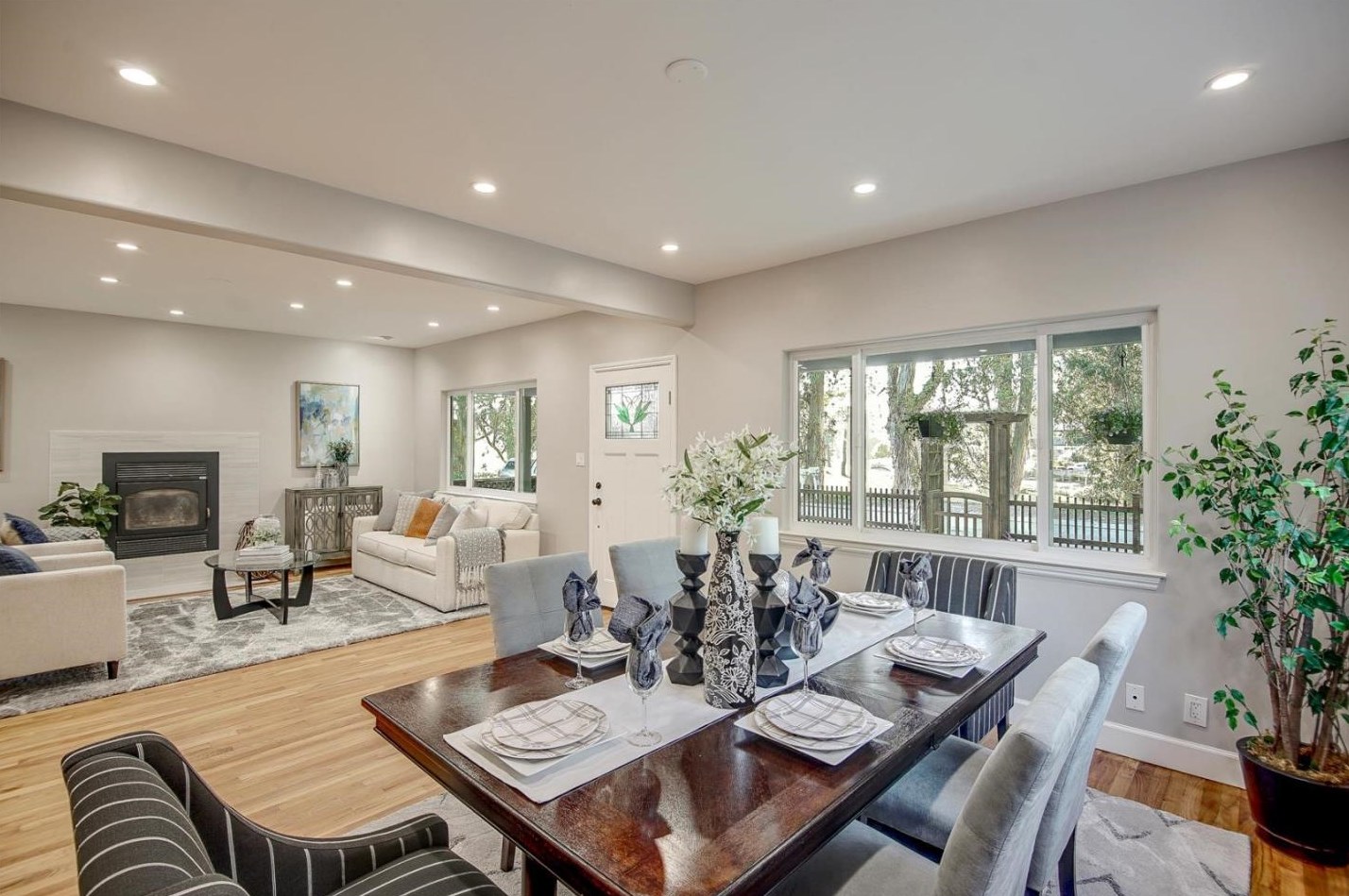 324 Palmer Ave, Aptos, CA 95003-5210