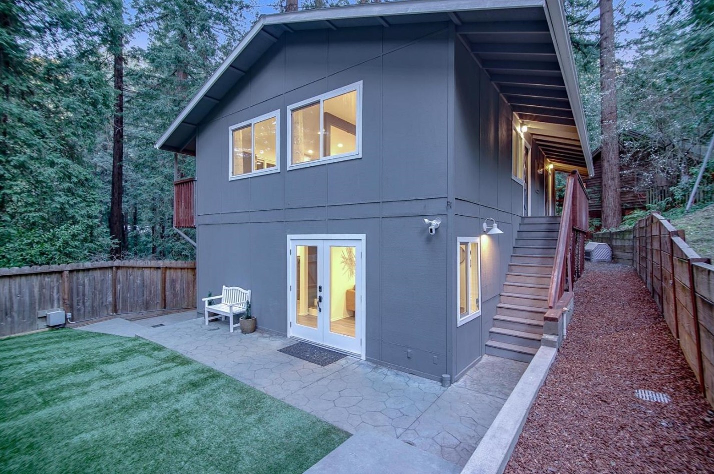 18429 Main Blvd, Los Gatos, CA 95033-8392