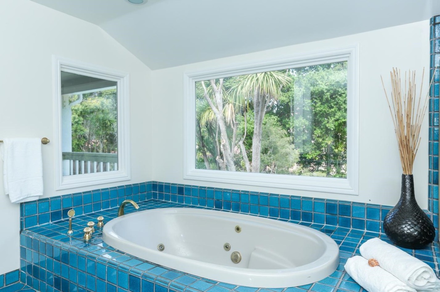 40 Selby Ln, Menlo Park CA  94027-3926 exterior