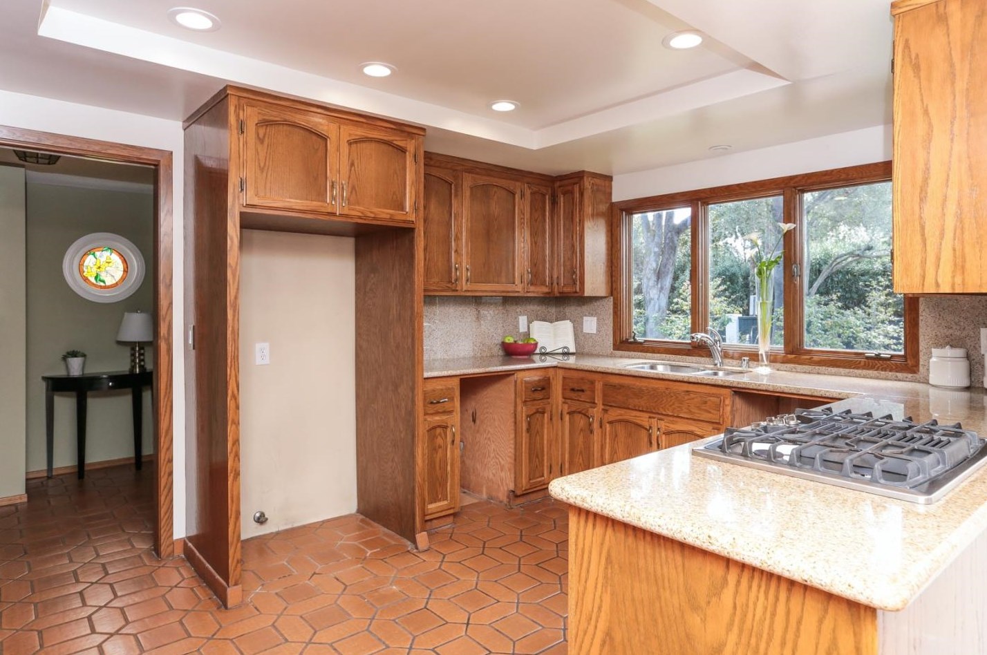 40 Selby Ln, Menlo Park CA  94027-3926 exterior