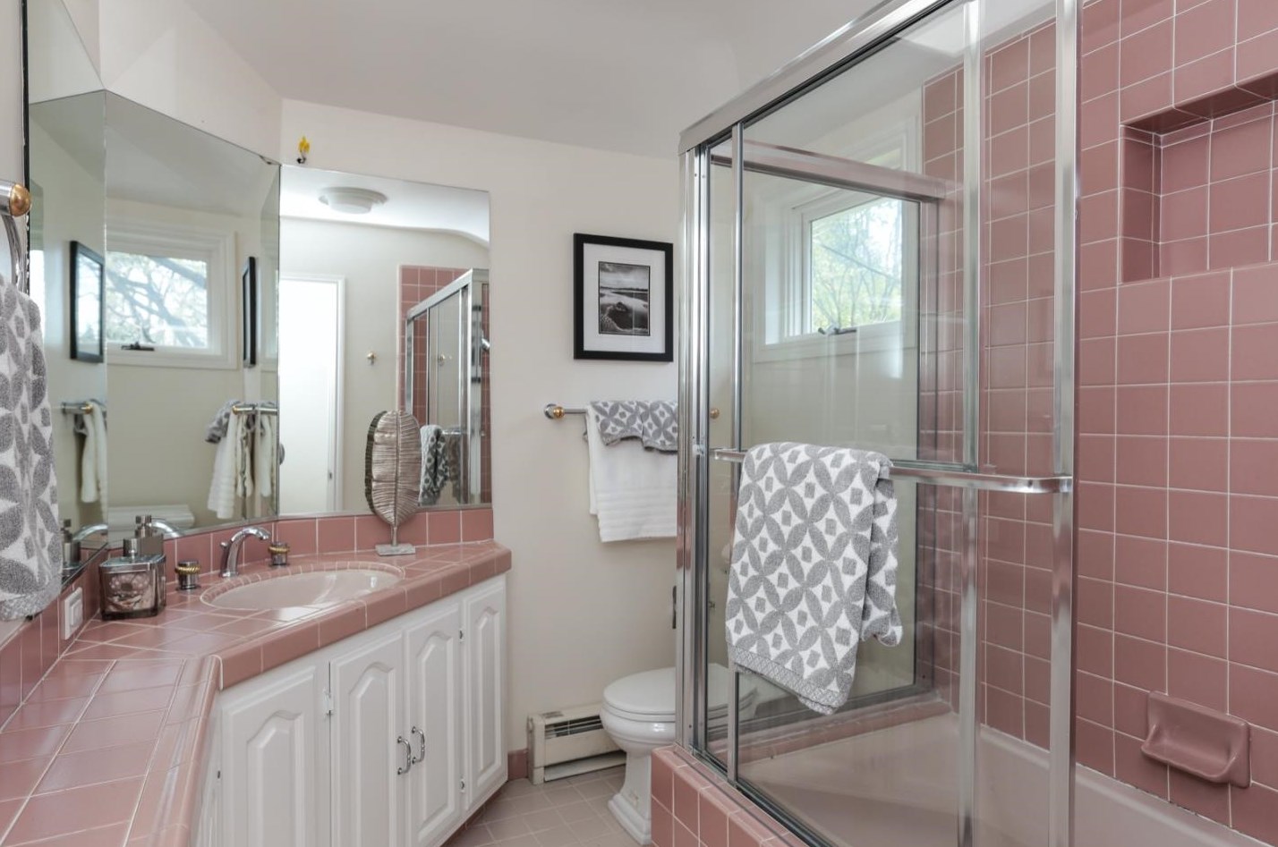 40 Selby Ln, Menlo Park CA  94027-3926 exterior