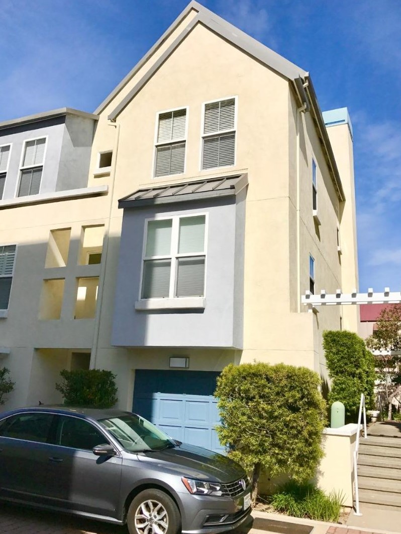205 Village Ln, San Mateo, CA 94404-2132