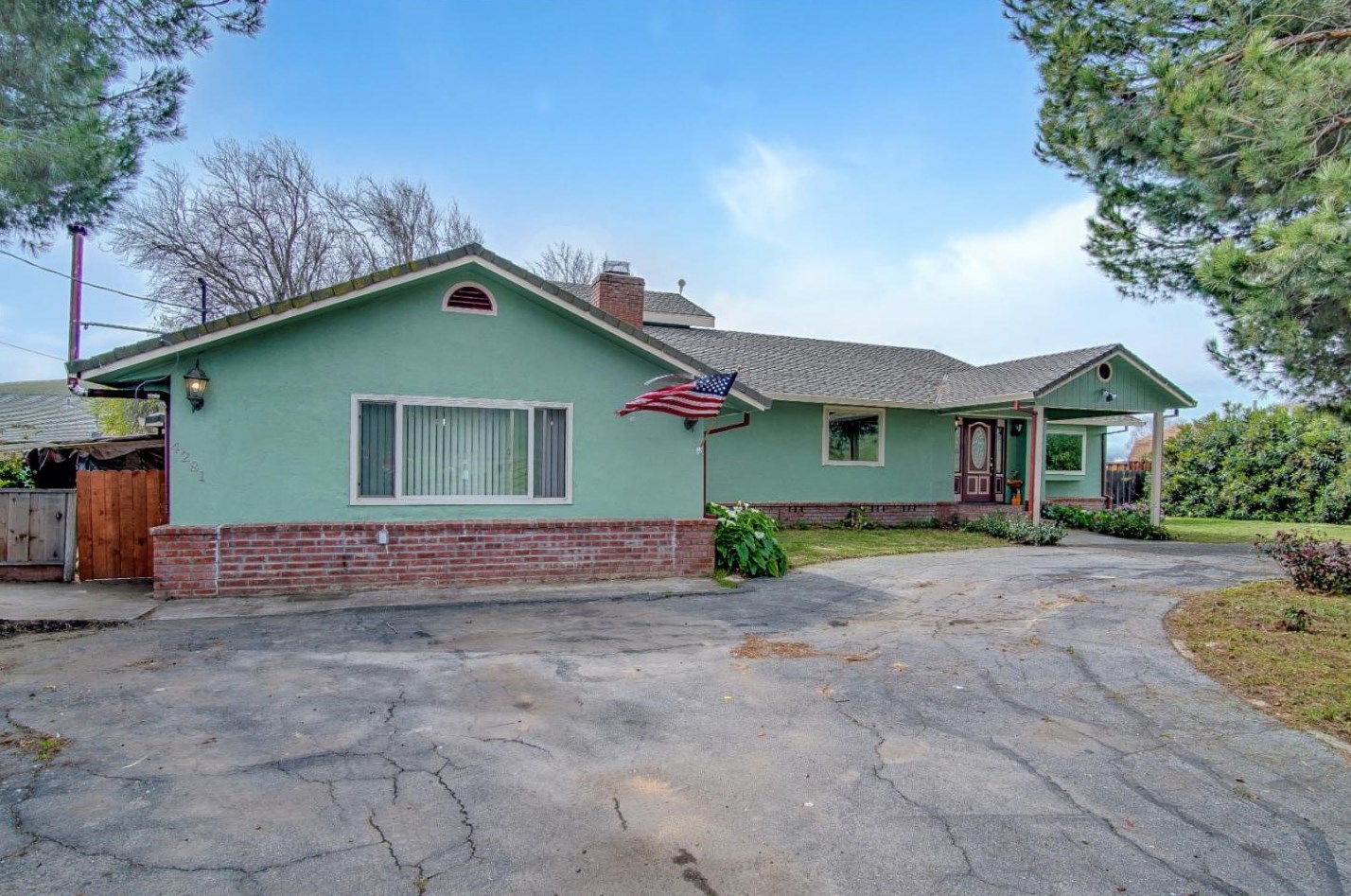 4281 Santa Ana Valley Rd, Hollister, CA 95023
