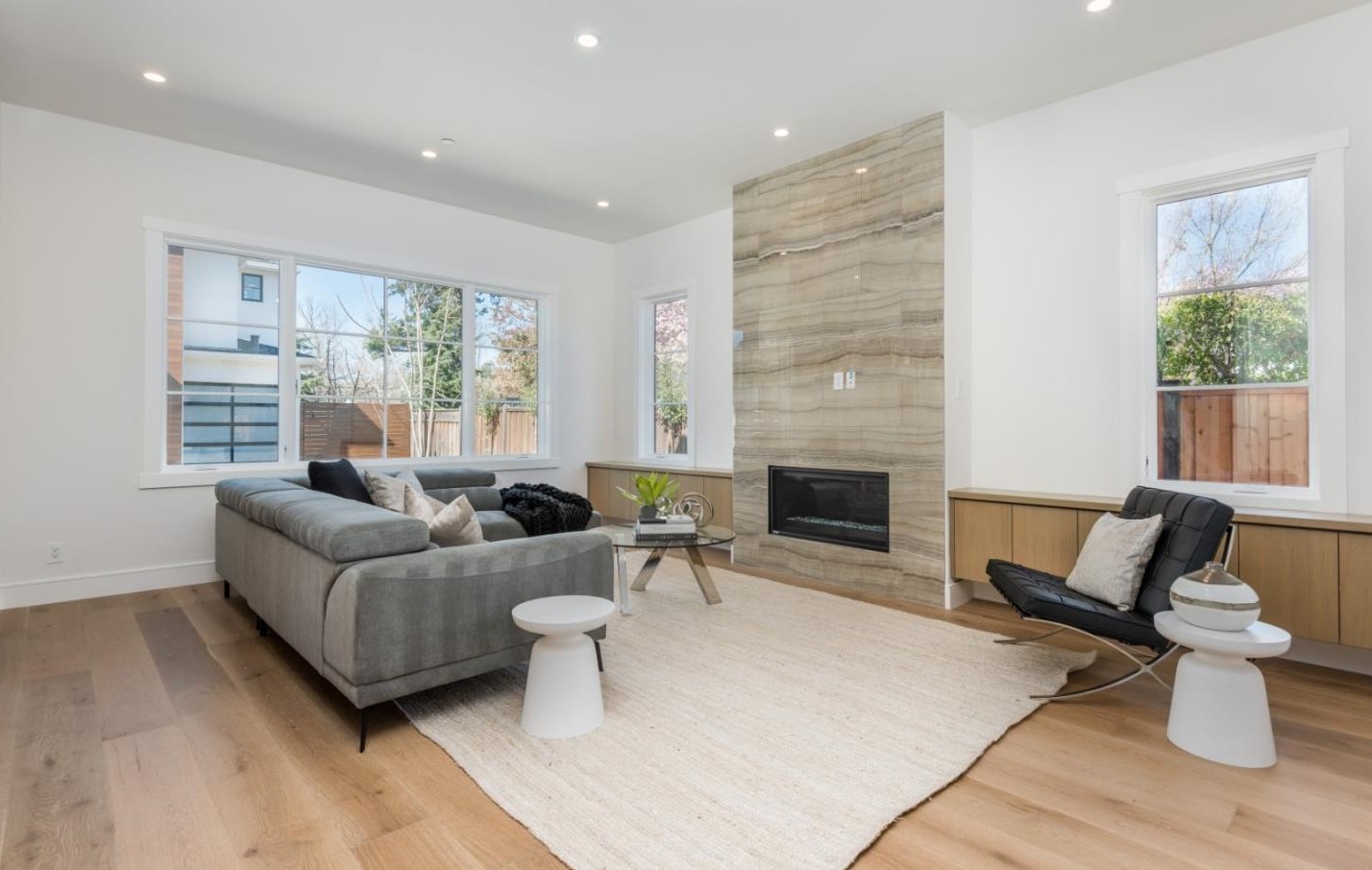 908 Menlo Ave, Menlo Park, CA 94025-4607