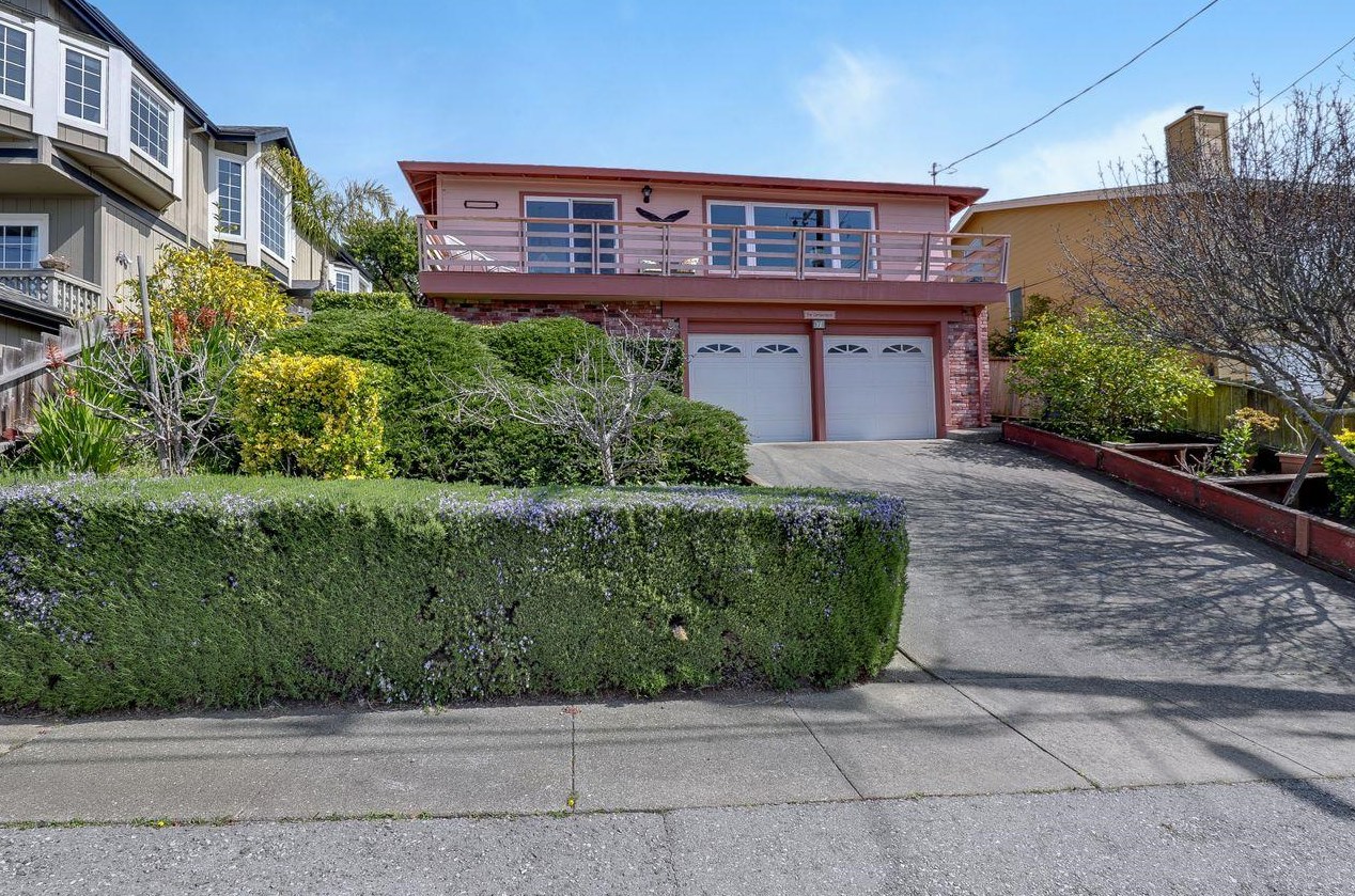 970 Ferdinand Ave, El Granada, CA 94018