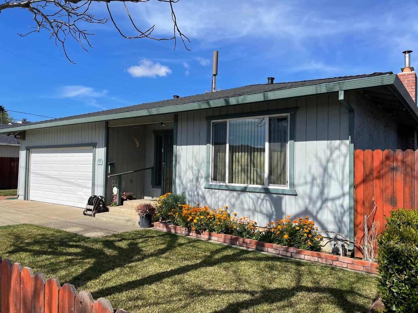 447 W 8th St, Gilroy, CA 95020