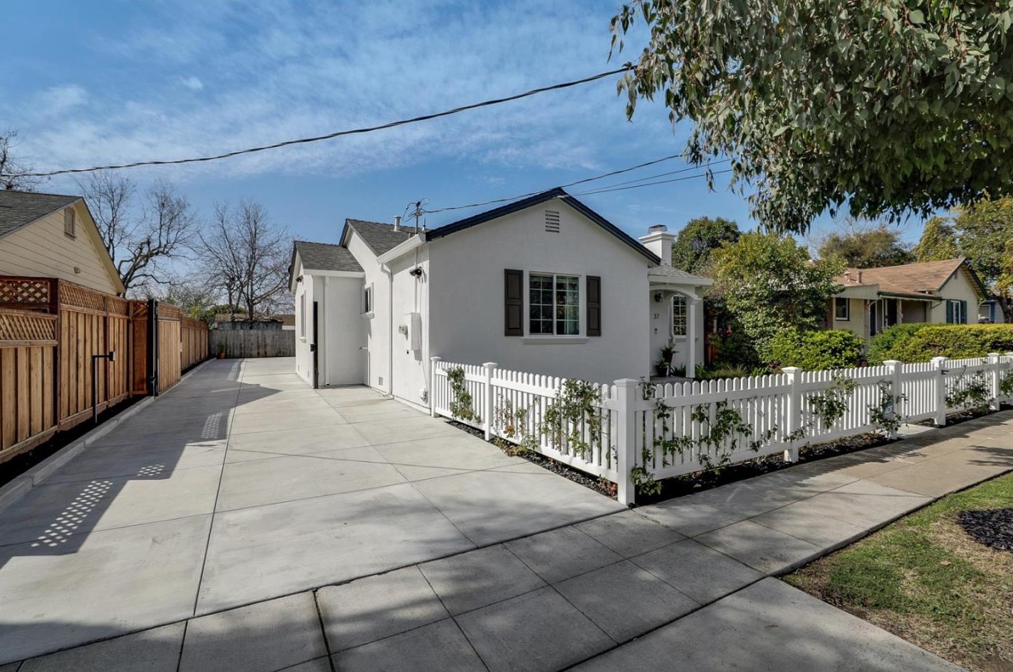 37 Dale Dr, San Jose, CA 95127-2913